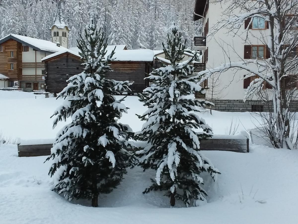Anis Apartment Саас-Алмагел Екстериор снимка